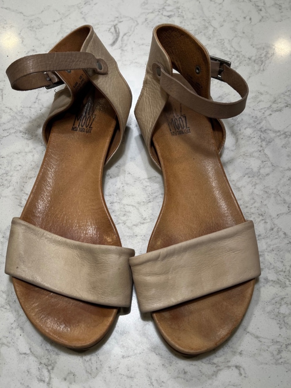 Miz Mooz Leather Ankle Strap Sandals Annalise Cream size 9
